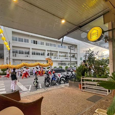 Purr Hostel Phuket Bagian luar foto