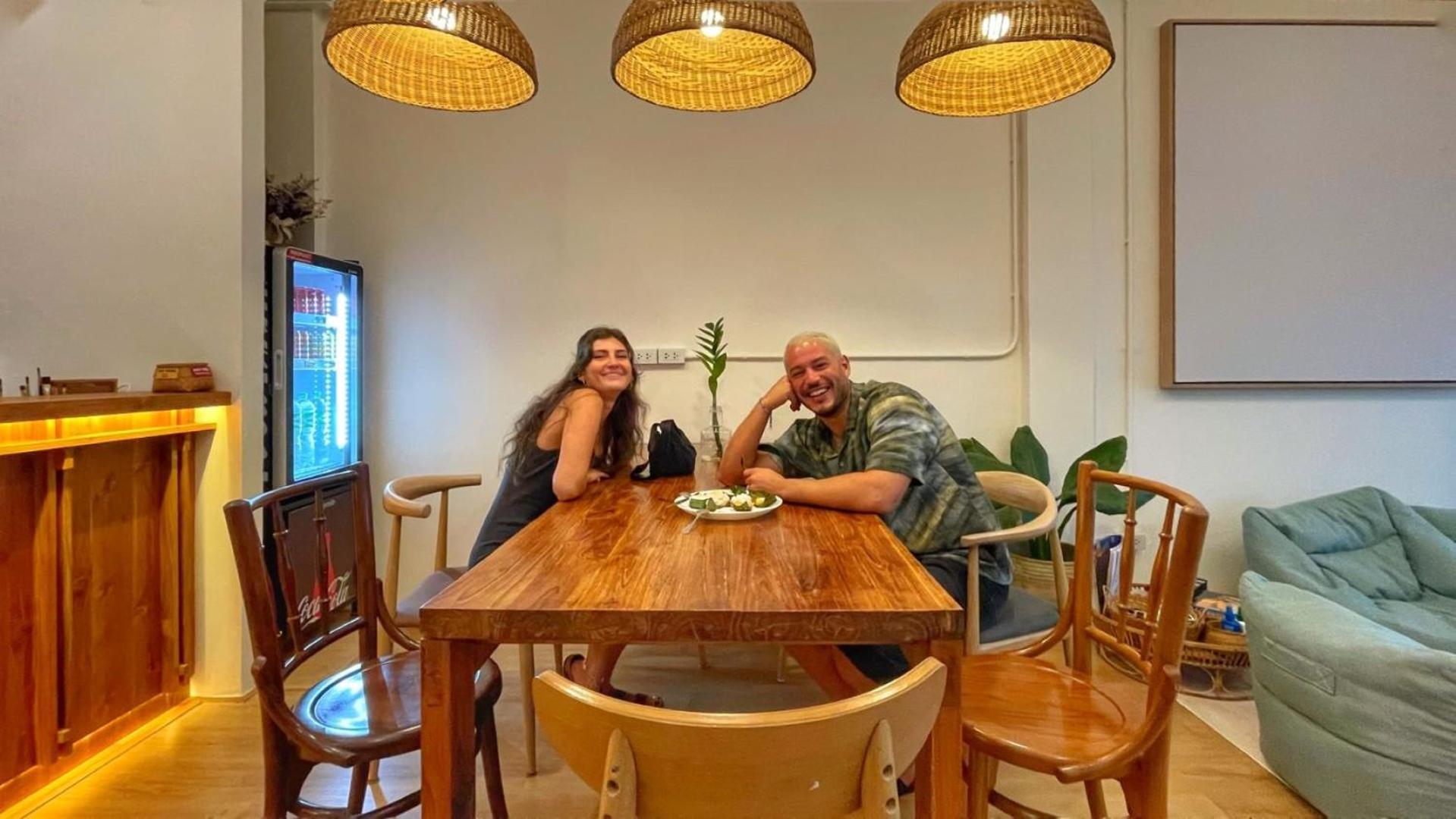 Purr Hostel Phuket Bagian luar foto